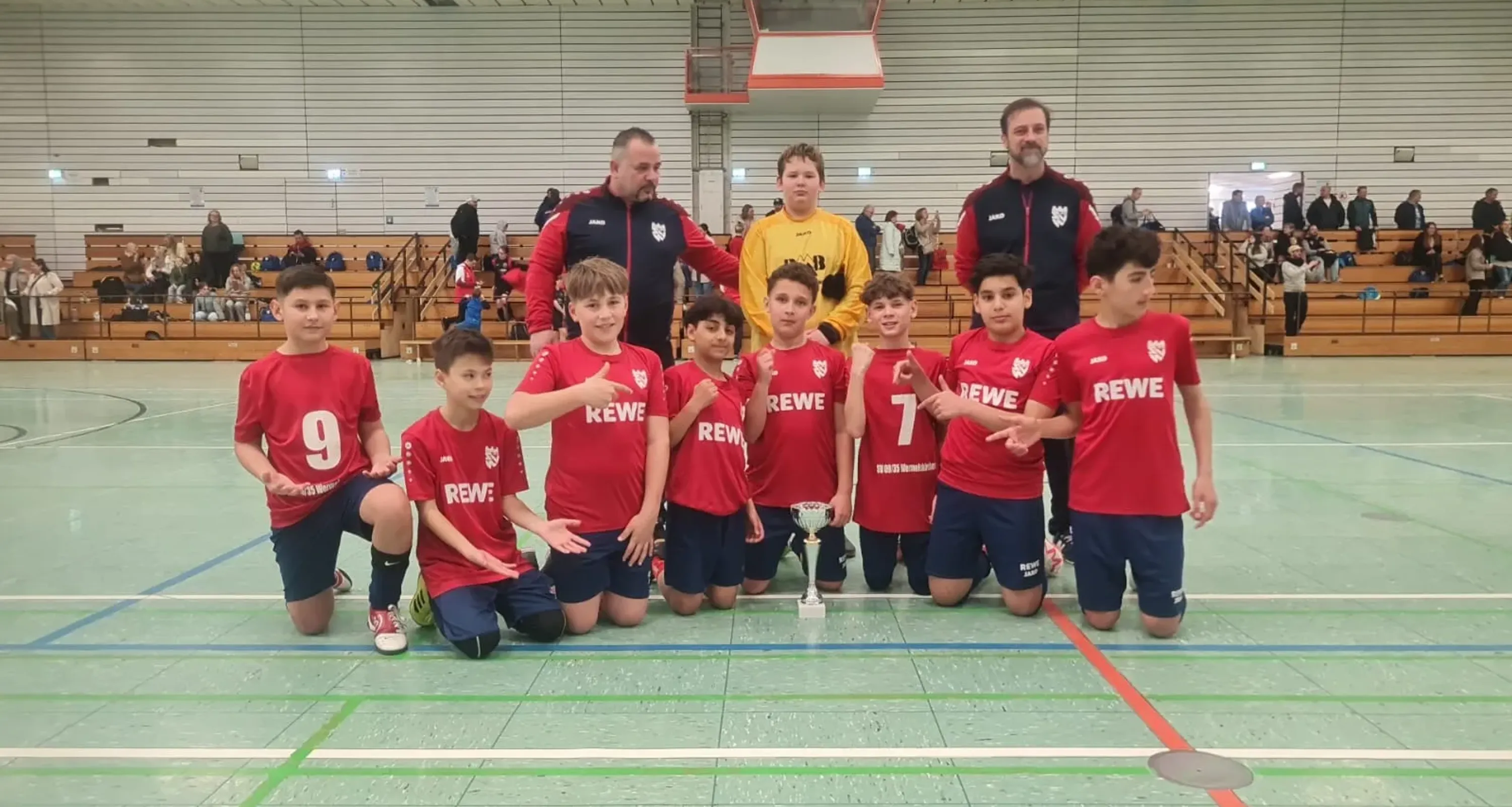 D2 gewinnt Hallenturnier